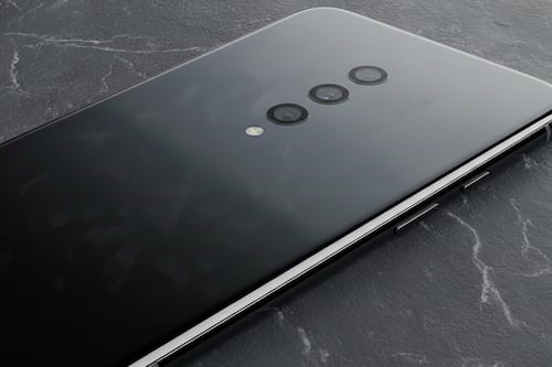 O fim das câmeras “protuberantes”: as Metalentes chegarão para revolucionar o design dos smartphones em 2026