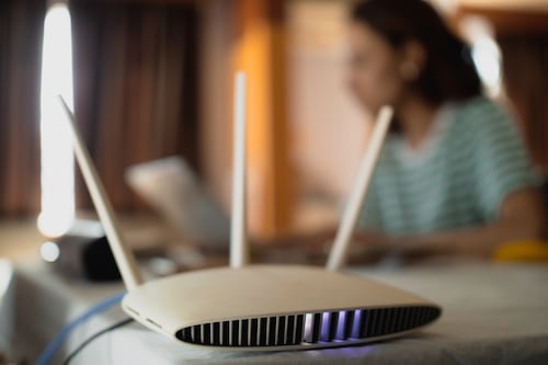 Quando trocar o modem de Wi-Fi? Sinais que indicam a necessidade de substituição