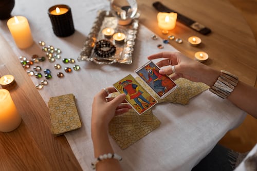 As revelações do tarot desta terça-feira (17) para os signos de Áries, Touro, Gêmeos e Câncer