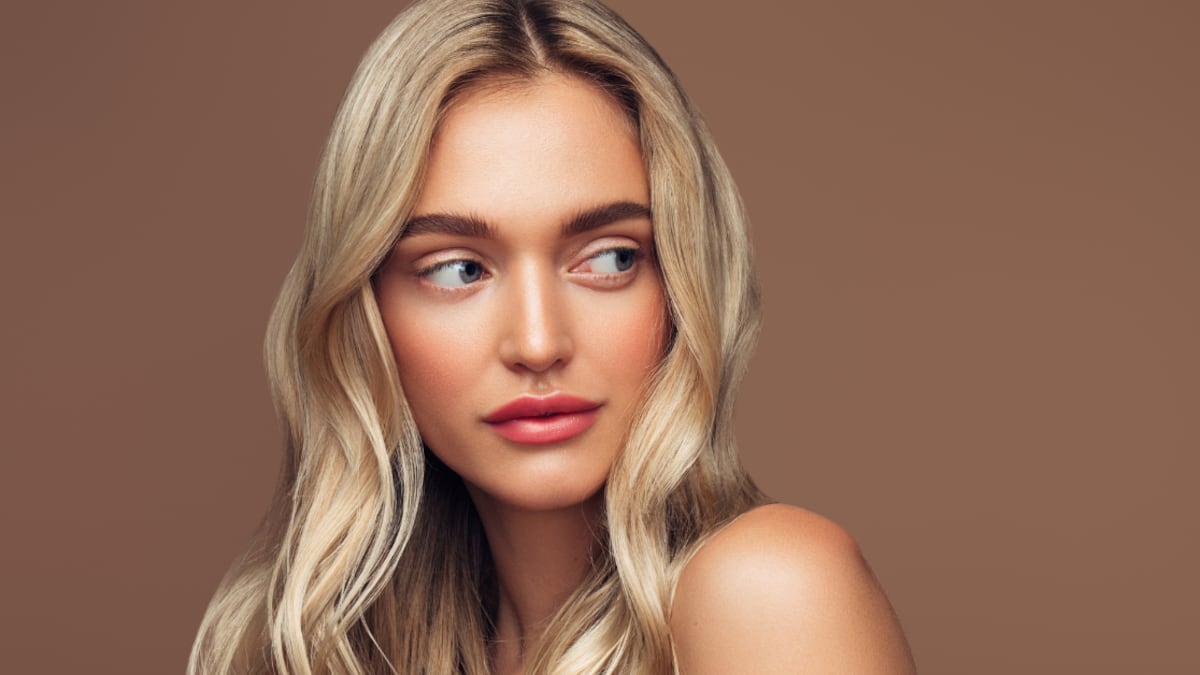 ¿Cómo es el rubio 'Biarritz'? La tendencia de cabello que todas están amando por su elegancia