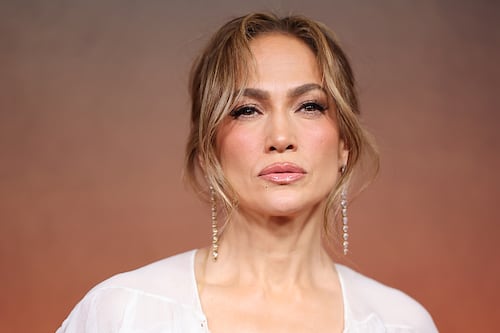 Jennifer Lopez: um momento tenso com um grilo durante um show