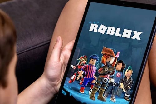 Roblox sob pressão: centenas de pais exigem total transparência em meio a acusações de exploração infantil