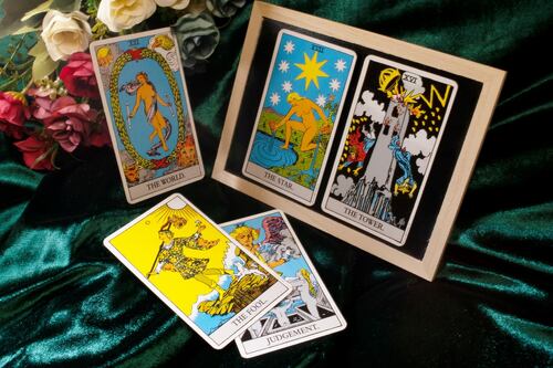 As revelações do tarot quinta-feira (18) para os signos de Leão, Virgem, Libra e Escorpião