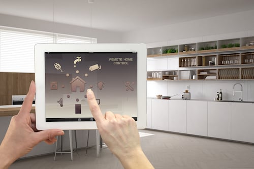 Robôs que substituem tarefas domésticas: 3 tecnologias revolucionárias