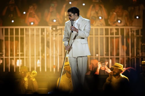 Bad Bunny agita o Brasil com ritmo da música porto-riquenha