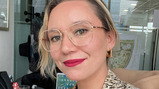 Candidata chilena a alcaldía abrió OnlyFans y prometió “desnudar” problemáticas