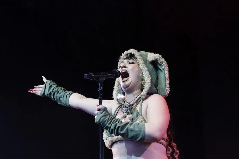 Cáncer — Lola Young