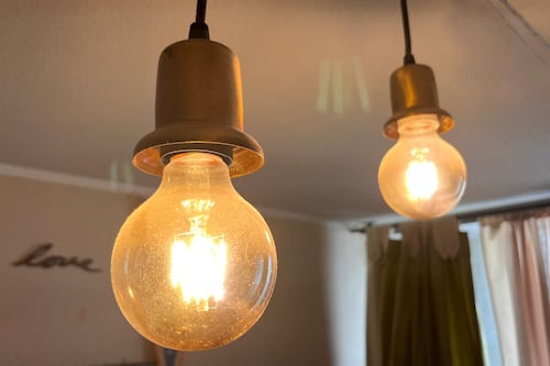 Truque secreto para reduzir a conta de luz sem burocracia