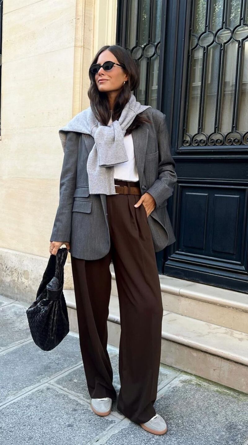 ¿Cómo usar color café sin verte “aburrida”? 5 looks más favorecedores