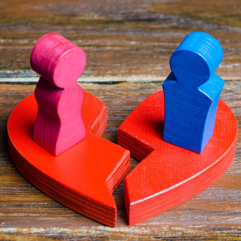 Relaciones abiertas y poliamor