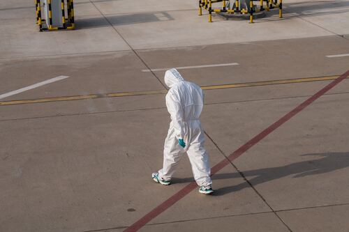 Cidades da China entram em confinamento após novo surto de covid-19