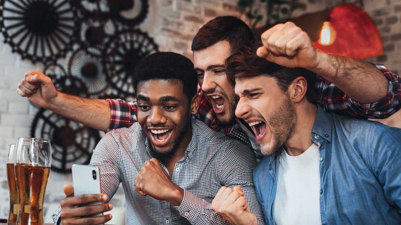 Ver un partido - Envato Elements