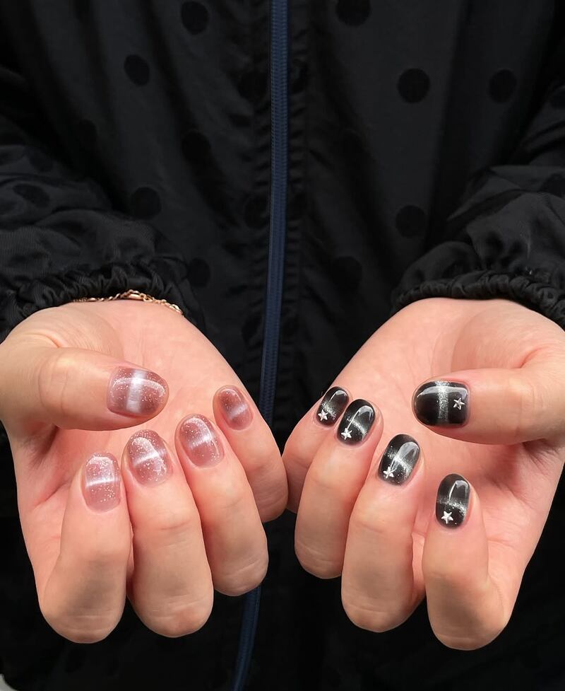 Uñas “código de barras”: el diseño en tendencia que no se parece en nada a niguno