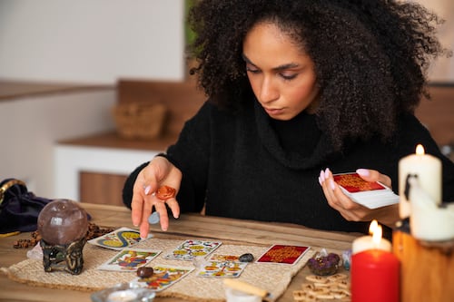 As revelações do tarot terça-feira (7) para os signos de Leão, Virgem, Libra e Escorpião