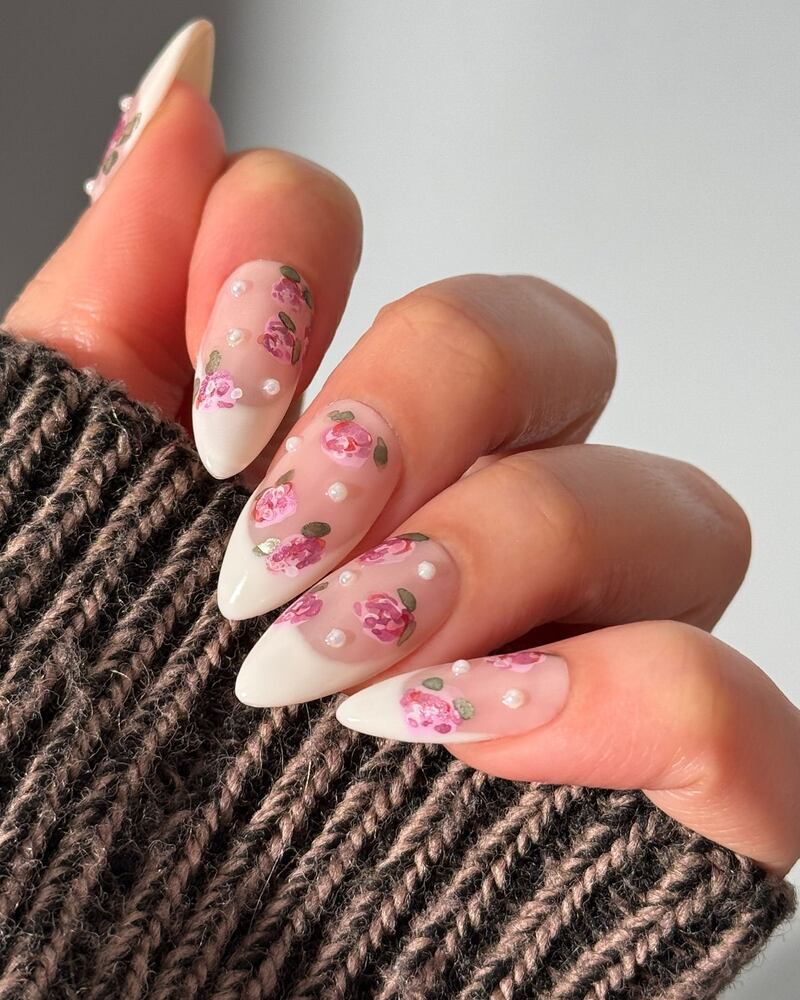 Uñas con rosas