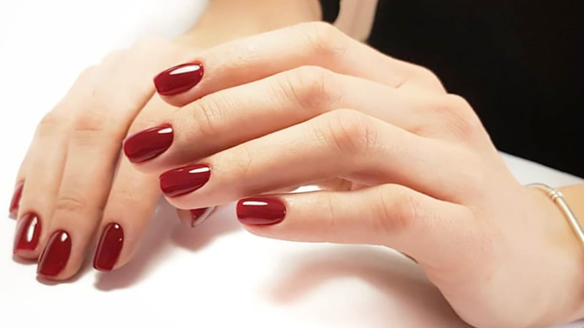 Uñas ‘Cumbres Borrascosas’: la manicura que causa sensación por su elegancia y belleza